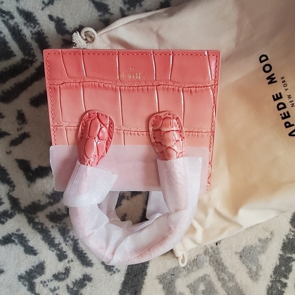 APEDE MOD EMBOSSED LEATHER MINI BAG. NWT PINK Crocodile print - Picture 14 of 16
